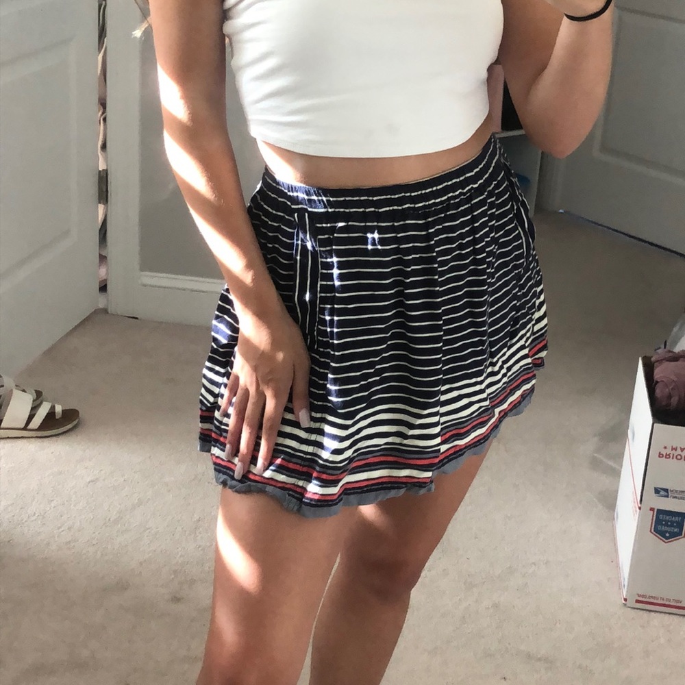 Stripped flowy skirt